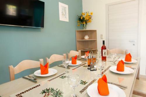 Olive Garden Villas