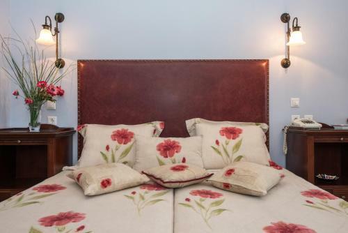 Enavlion Hotel