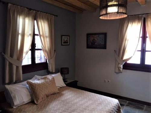 Apartamento Lively Studios At Varos Square