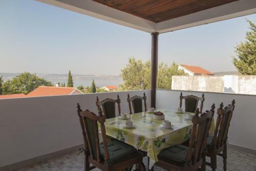 Apartments With A Parking Space Maslenica, Novigrad - 11384