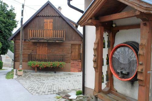 Bed & Breakfast Guesthouse Re?ekov Podrum