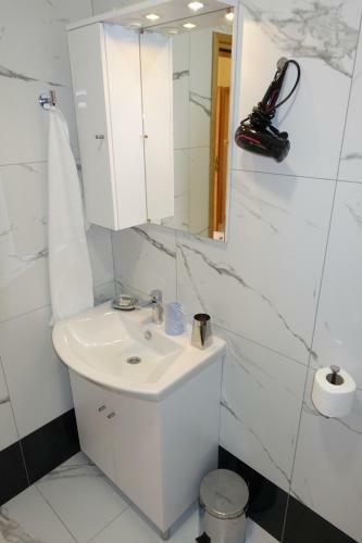 Hostal Apartments Leon Nin