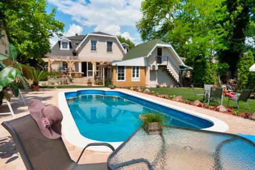 Bed & Breakfast F57 - Frank� Csal�di Panzi�