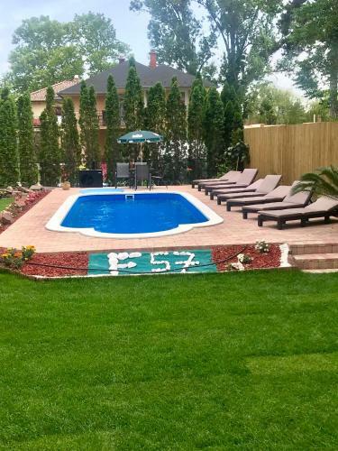 Bed & Breakfast F57 - Frank� Csal�di Panzi�