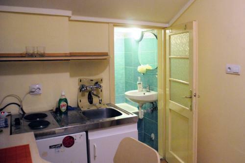 Chain Bridge Apartment