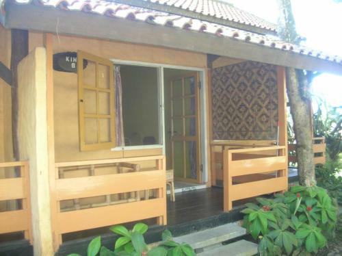 Hotel Lembah Safari Cisarua
