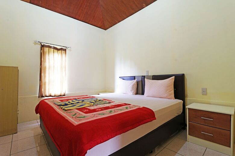 Hostal Tuk Tuk Timbul Bungalows