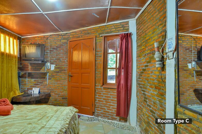Hostal Marysca Guesthouse