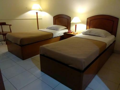 Alexander Hotel Tegal
