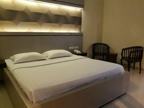 Alexander Hotel Tegal