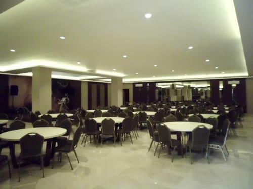 City Hotel