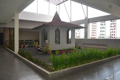 City Hotel