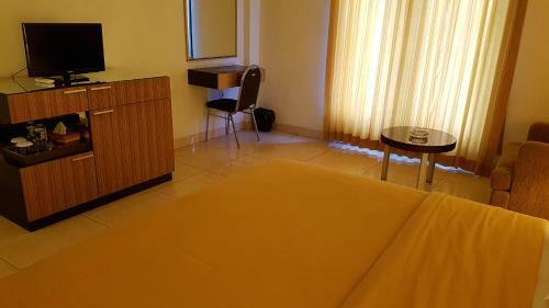 Crown Hotel