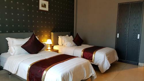 Crown Hotel