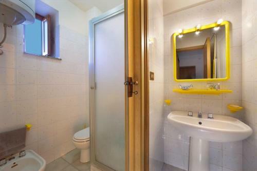 Mazzaro Apartment Sleeps 5 Air Con Wifi