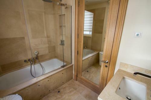 Valerya Apartments Porto Montenegro