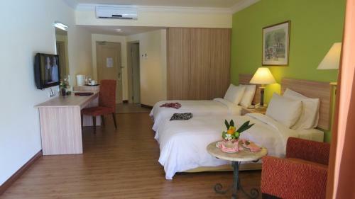 Hotel The Qamar Paka, Terengganu