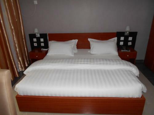 Kifina Emerald Hotel