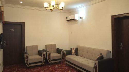 Adanma Hotels & Suites - House 11