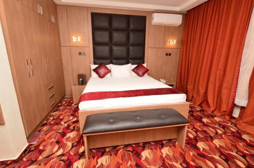 Hotel Treasures Suites & Conferences Abuja