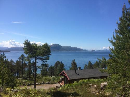 Lodge Tustna Ladestasjon