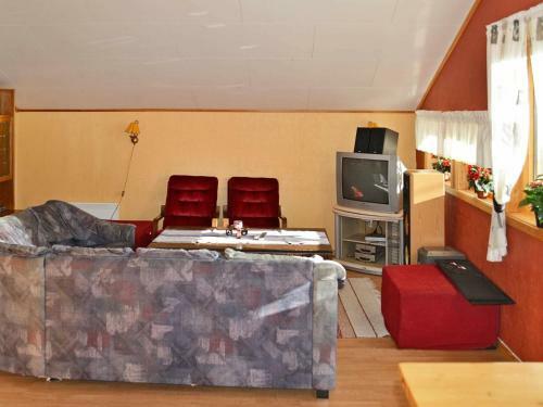 Four-bedroom Holiday Home In Torsken 2