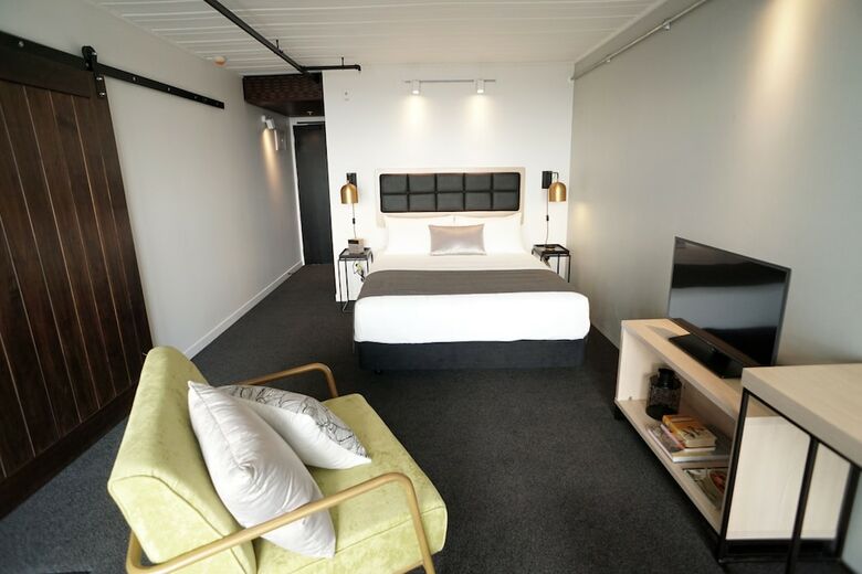 Haka Hotel Suites - Auckland City