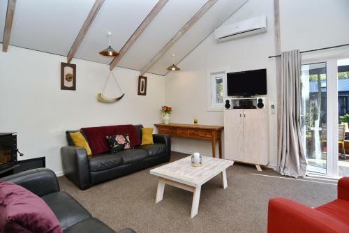 Aspen Villa - Christchurch Holiday Homes