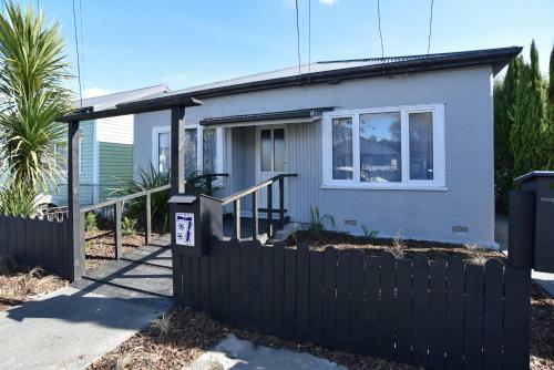Aspen Villa - Christchurch Holiday Homes