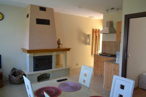 Apartamenty W Lesie Nad Jeziorem