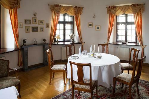 Hotel Zamek Dobra