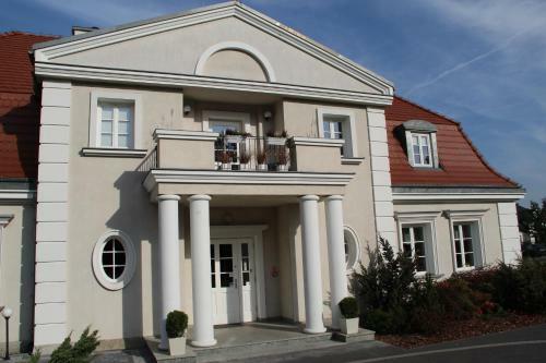 Hotel Eco Niebor�w
