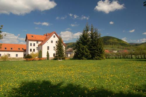 Hostal Rezydencja Terra Sudeta