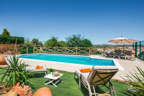 Algoz Villa Sleeps 4 Pool Air Con Wifi