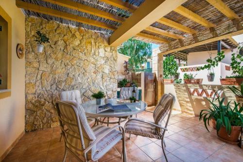 Algoz Villa Sleeps 4 Pool Air Con Wifi