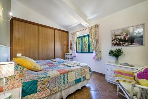 Algoz Villa Sleeps 4 Pool Air Con Wifi