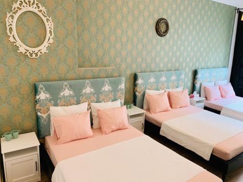 Royal Turquoise Apartment Old City