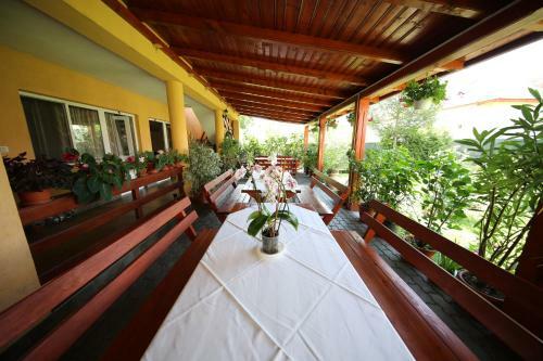 Hostal Pensiunea Criveanu