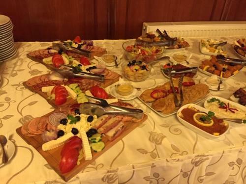 Hotel Pensiunea Turistica Cabana Bradet
