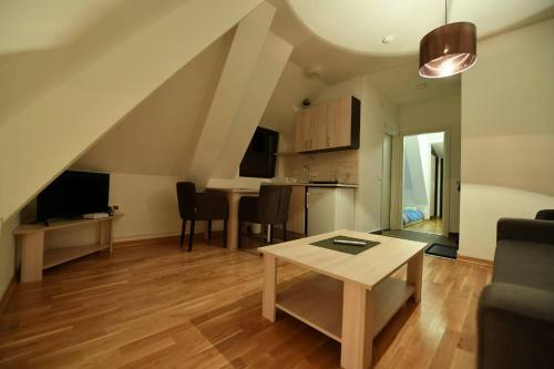 Dvori Apartments