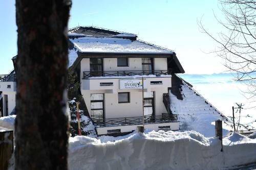 Dvori Apartments
