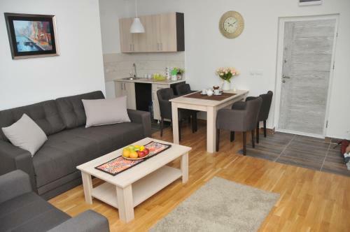 Dvori Apartments