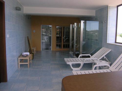 Hostal Casa De Alpajares - Casa De Campo, Enoteca & Spa