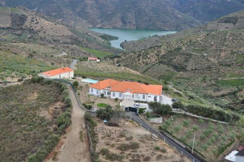Hostal Casa De Alpajares - Casa De Campo, Enoteca & Spa