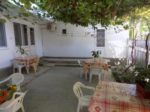 Hostal Guest House On Ulitsa Krymskaya 95