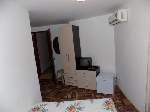 Hostal Guest House On Ulitsa Krymskaya 95
