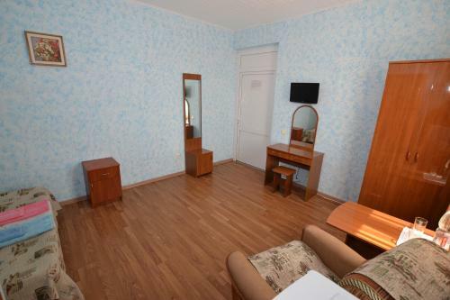 Posada Lastochka Inn Na Krymskoy