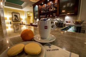 Hotel Trianon Old Naples
