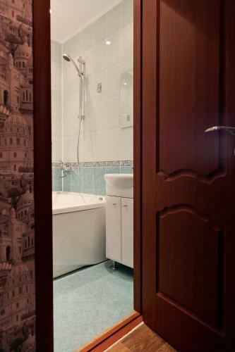 Apartment Luxe With Jacuzzi On Maslennikova 45