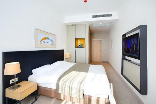 Victor Hotel